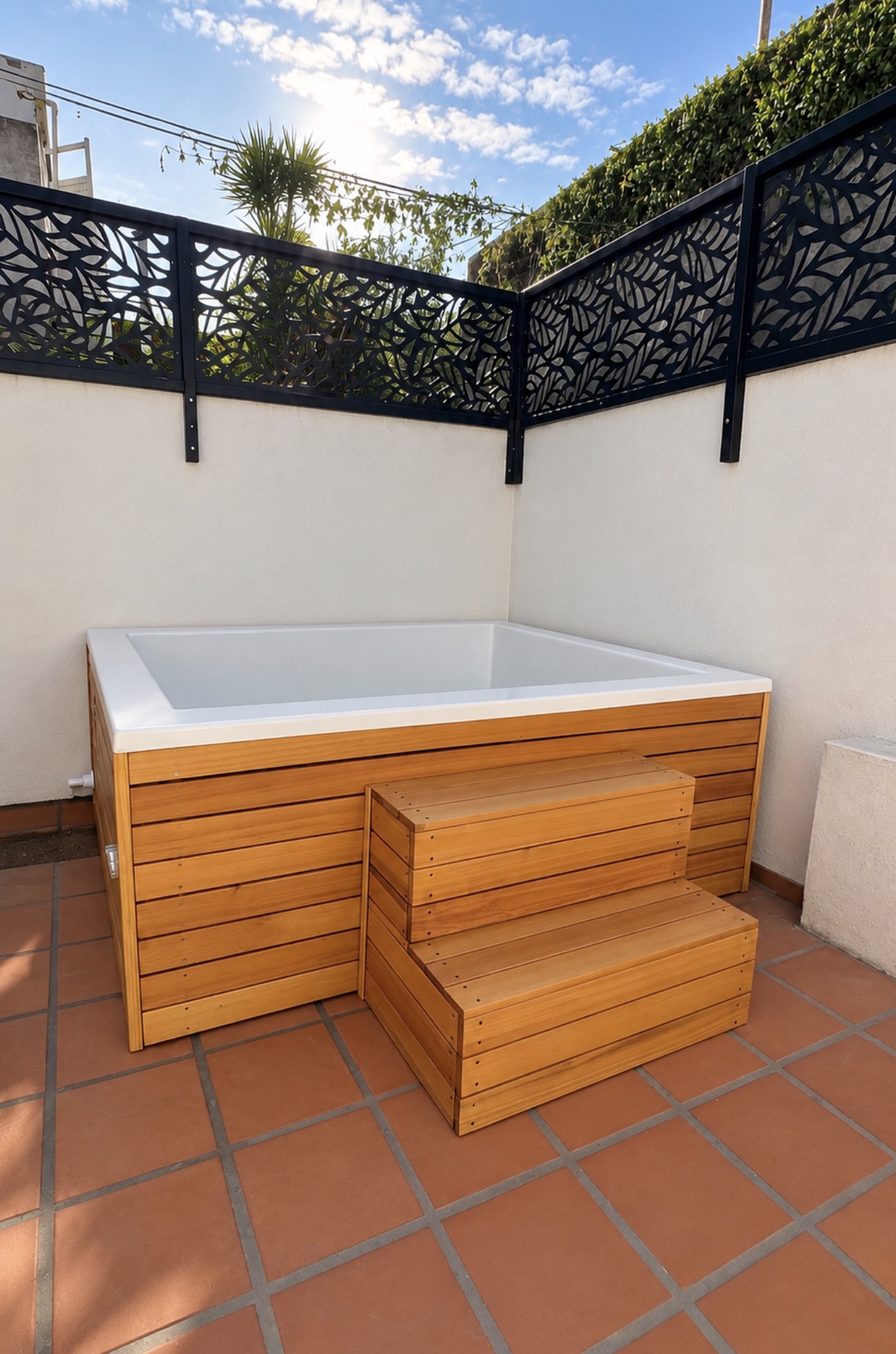Piscina Oasis 215 instalada en una terraza